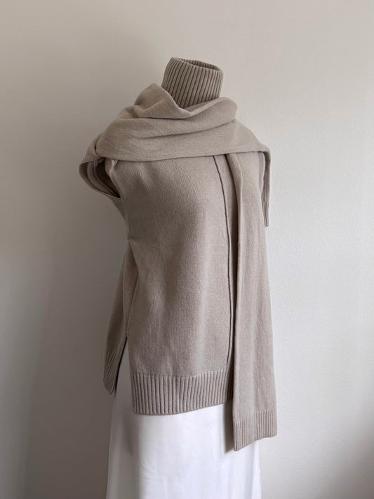 LONG SLEEVE TIED SWEATER