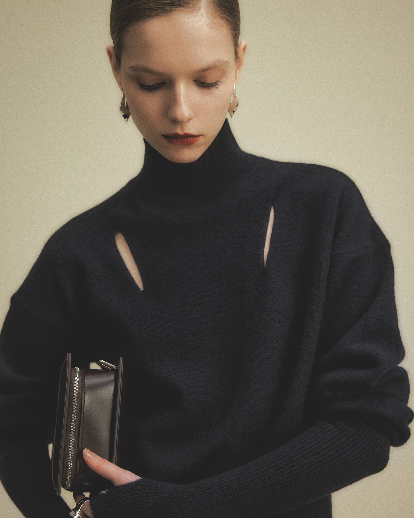 CEST-SLIT EXTENDED-RIB  SWEATER